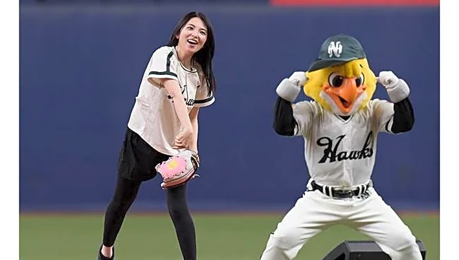 「時止まってない？」　一世風靡から28年…京セラDに降臨した人気女優が話題沸騰「お美しい！」