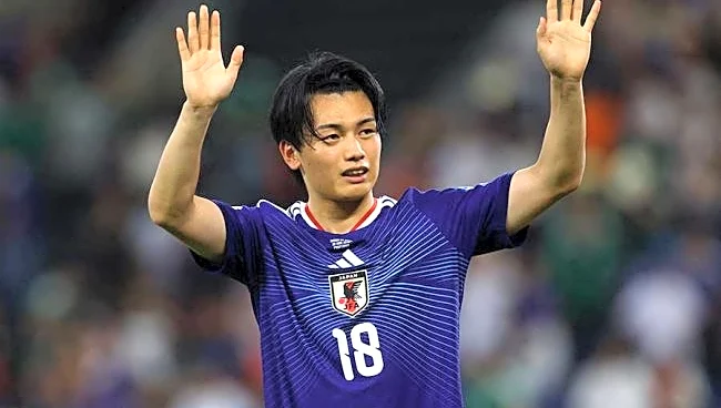 上田綺世、妻との1枚に添えた一言に絶賛の嵐「さすがに痺れた」「泣ける…」原動力を2文字で