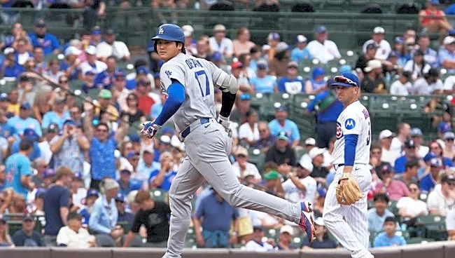 「米国にいらしたんですか!」大谷VS今永の客席に…プロ野球界の大物に衝撃「これは凄い投稿」