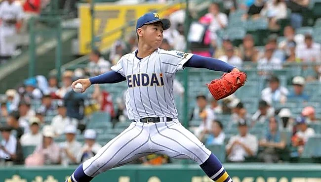 甲子園で耳を疑う情報「今年もいるんだ」　健大高崎の背番号1が「奇しくも…」血縁関係なしの偶然