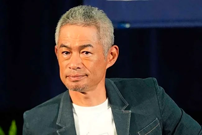 「見たことない表情」　あのイチローが自ら駆け寄り、抱き合った超大物が話題「離さないのウケる」