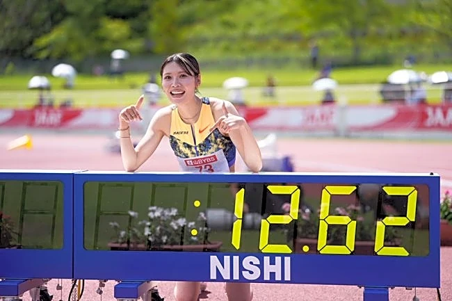 女子100mH中島ひとみ、衝撃の日本新記録12秒62！　本人仰天＆会場騒然、福部真子の記録を0秒07更新【陸上富士北麓WT】