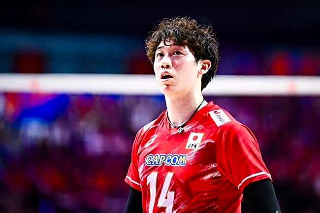 「ギャップがーー！」　コート上と一変、バレー石川祐希の正装に視線集中「蝶ネクタイ似合います」