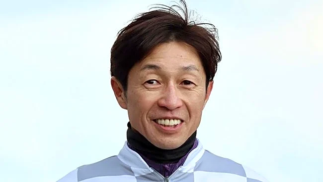 「海外に行ってもすぐわかる」 57歳武豊、世界で際立つ美しさに競馬ファン感嘆「1人だけ…」