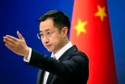 中国、沖ノ鳥島は「岩礁」と主張 射撃訓練を正当化