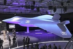 日英伊の次期戦闘機にカナダ参加　初のオブザーバー