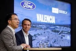 中国吉利と米フォード協業　スペインに車両生産会社