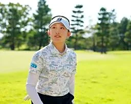 加藤が単独首位に浮上　女子ゴルフ第２日