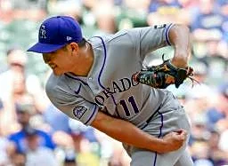 岡本、日本勢１年目最多の２３号　菅野が１０勝、佐々木朗は４勝目