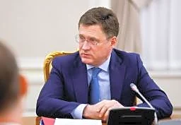 ロシア、ガソリン禁輸延長へ 製油所攻撃で燃料供給に滞り