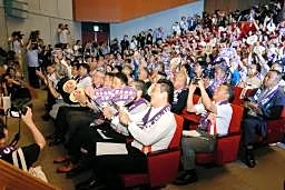 世界文化遺産登録決定に地元歓声　奈良県の首長ら「次の世代に」