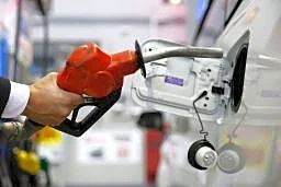 ガソリン価格170円10銭 2週連続値上がり