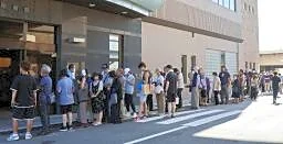 熊本地震、生活再建へ一歩 罹災証明受け付け開始