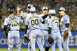 阪神、巨人が白星発進　プロ野球、後半戦スタート