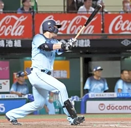 西４―１オ（１日）　西武、七回に逆転