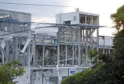 オンワード「指導不徹底で反省」 イオン爆発死亡、貴重品取り戻る