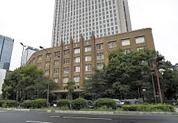 文科省、学校危機管理指針改定へ　辺野古沖事故など受け有識者会議