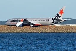 頭上収納棚利用を有料化へ　豪格安航空、来年２月から