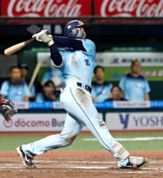 西2―1ソ(8日) 小島が逆転2ラン