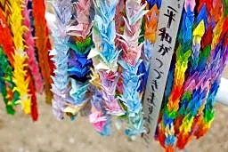 長崎原爆の日８１年、平和へ祈り　核兵器廃絶へ決意、抑止論を批判