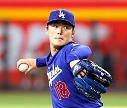 山本、好投も１２勝目ならず　村上は２戦連続２６号