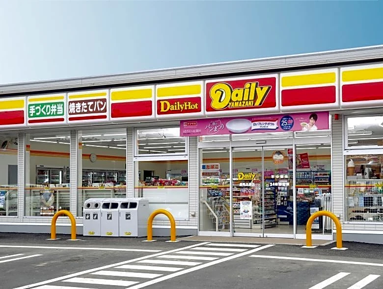 【デイリーヤマザキ】8月10日まで新時代のコーラ「グリーンコーラ」無料券ゲットのチャンス！サーティワンアイスクリーム値引きなどお得企画も目白押し。
