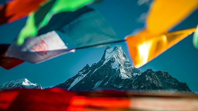 Hope Fades as Nepal Teams Hunt for Climbers After Avalanche