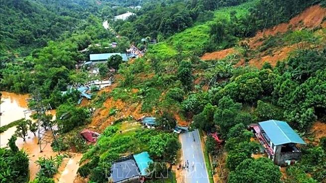 Landslides And Rising Rivers Leave 1000s Stranded In Vietnam