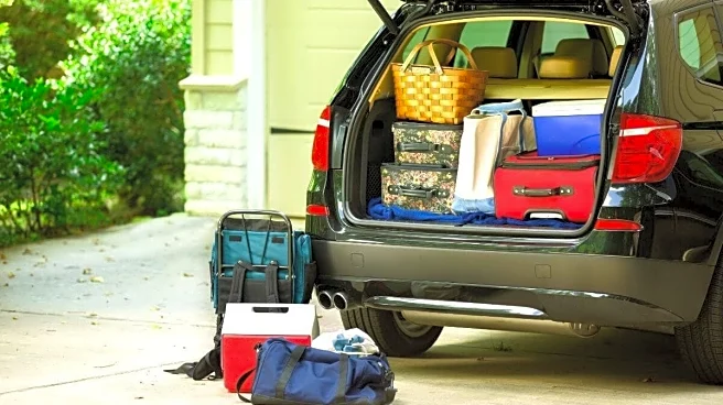 Smart Packing Tips for Holiday Road Trips in Late Fall