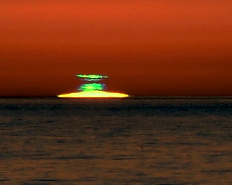 Rare Green Flash Lights Up Chilean Sunset at Cerro Pachón