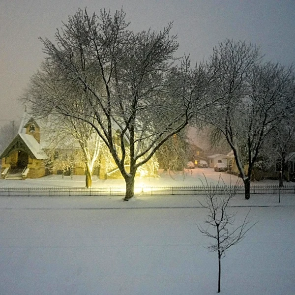 Midweek Snowstorm May Drop Up to a Foot in the Midwest
