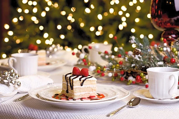 Holiday Treat Ideas To Dress Up Your Dessert Table With Festive Flair