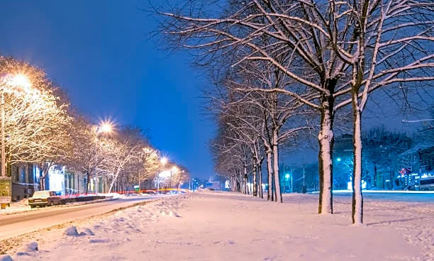 Snowbound Cities That Face The Longest Winter Travel Delays