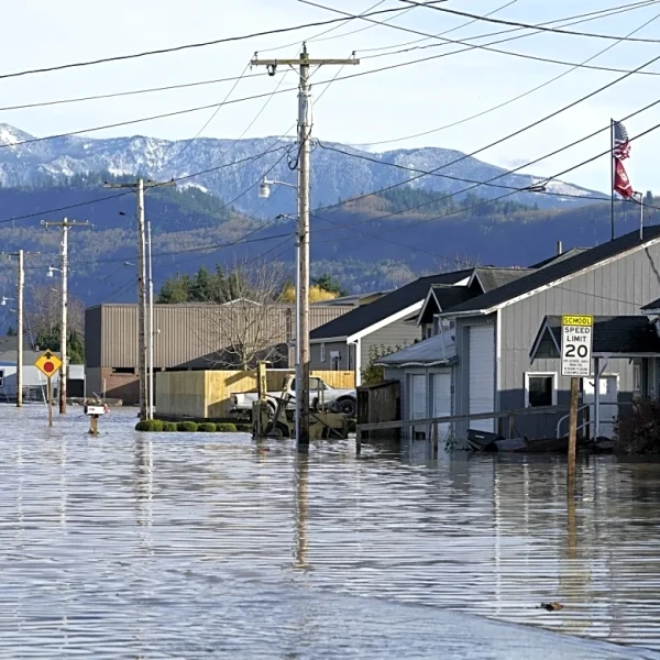 Danger Peaks as Washington Rivers Push Past Safe Limits