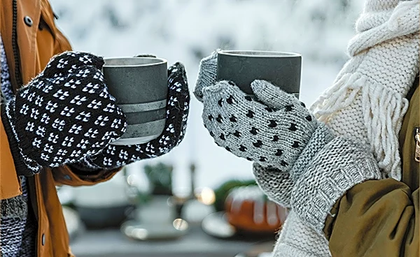 Why Hands And Feet Feel Cold First In Winter