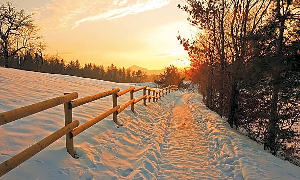 Sunday Weather Across the Nation: See How Your Weekend Ends