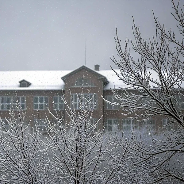 Minnesota Schools Close Due to Snow and Wintry Mix