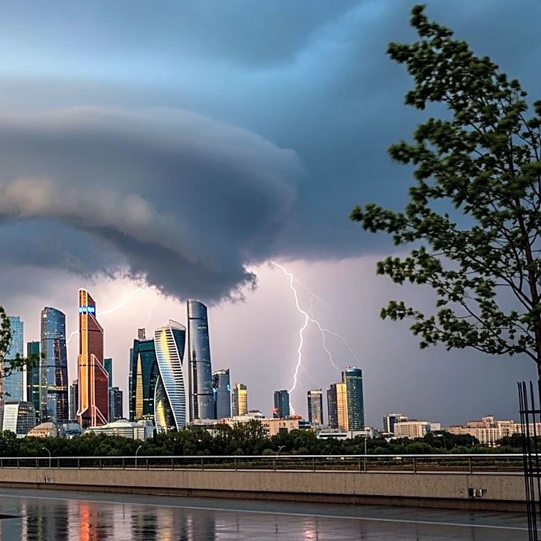 Severe Storms Expected in Chicago Area Amid Warm Weather
