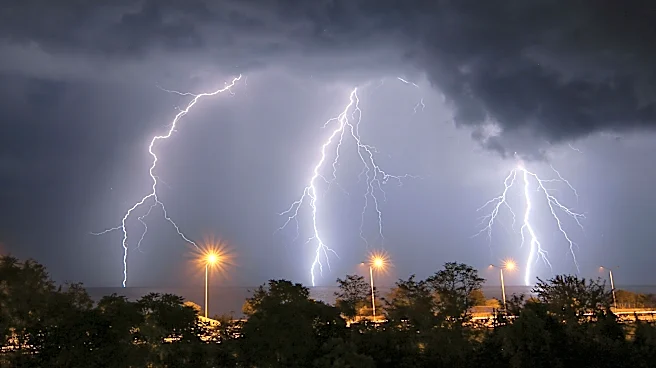 Severe weather spreads East, intensifies in Plains later