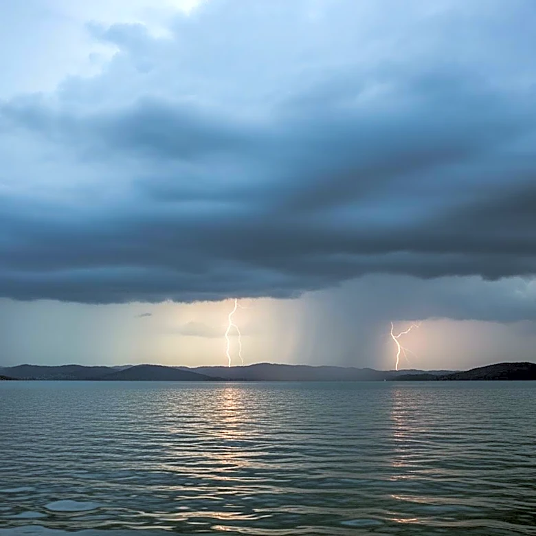Bay Area to Experience Showers and Possible Thunderstorms