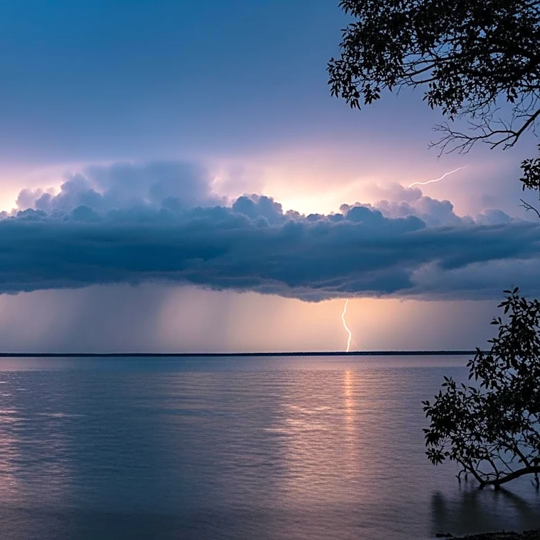 Wet Weather and Possible Thunderstorms in the Bay Area on April 21, 2026