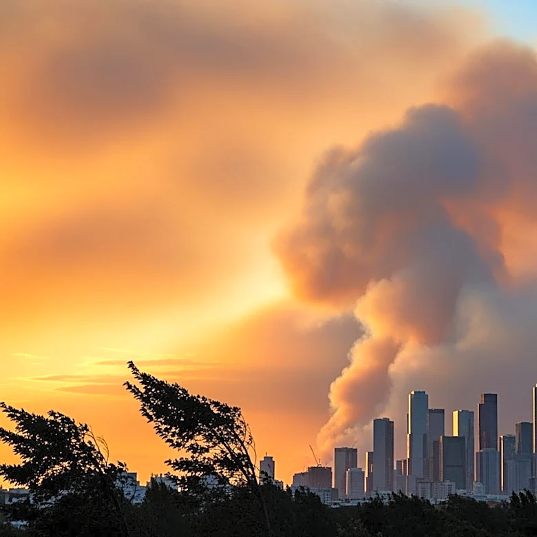 Wind Shift May Bring Smoke from Highway 41 Fire to Miami Metro
