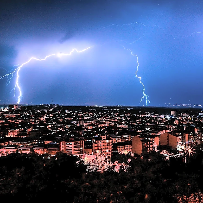 Open-Meteo Combines Weather Models for Accurate Forecasts