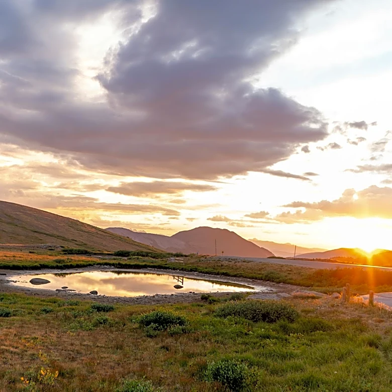 Colorado Faces Unseasonably Warm Stretch of Summer-Like Heat