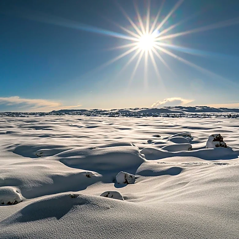 Utqiaġvik, Alaska Begins 84 Days of Midnight Sun