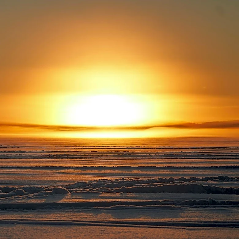 Utqiagvik, Alaska Begins 84 Days of Midnight Sun