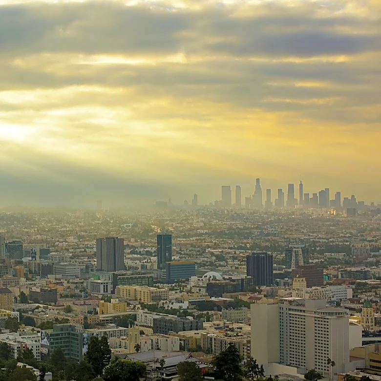 Los Angeles, CA: May Gray Brings Cloudy Mornings and Cooling Trend
