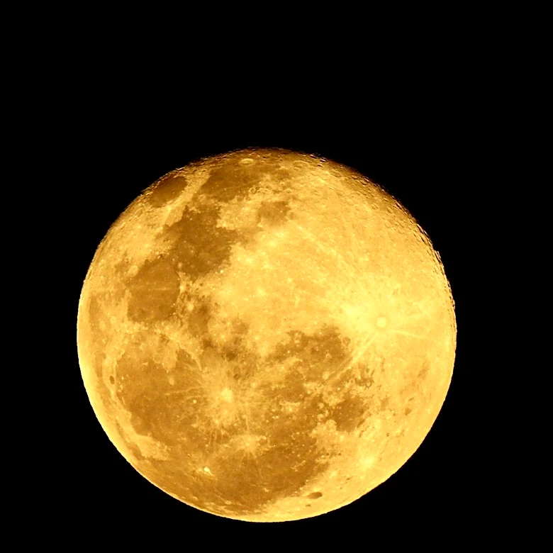 May New Supermoon to Create Dark Skies Ideal for Stargazing