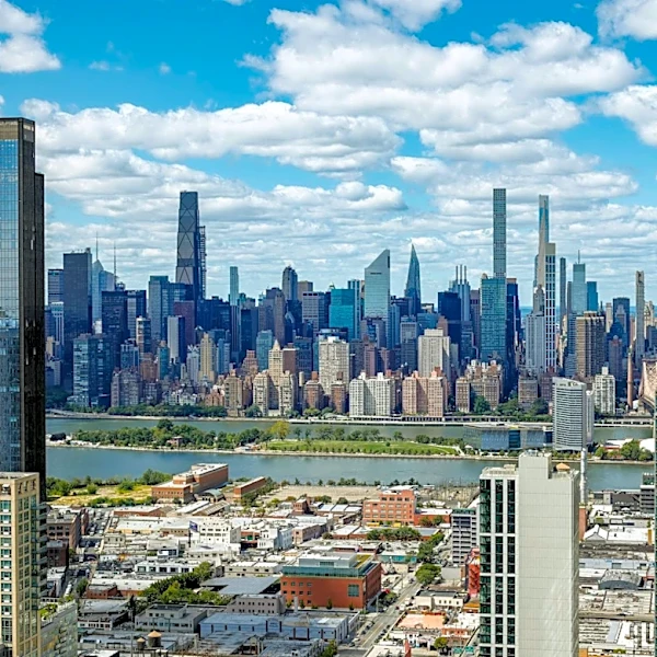 NYC Faces Heatwave with Temperatures in the 90s and Air Quality Alert