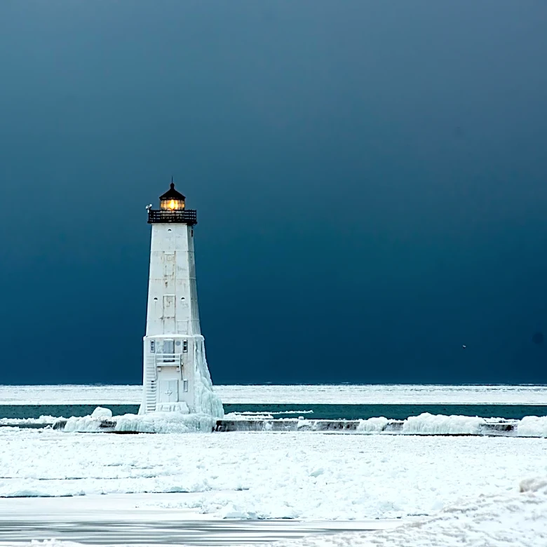 Severe Weather Moves into Southeast Michigan